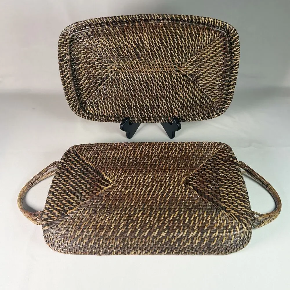 Gorgeous Vtg Woven Rattan Casserole Carrier Basket w/ Lid Two-Tone Wicker 9x13